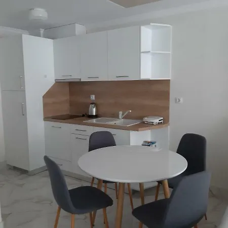 Студио 3 Милениум Pomorie
